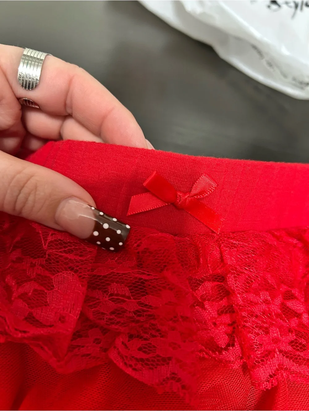 Red Lace Ruffle Shorts - Picture 5 of 6